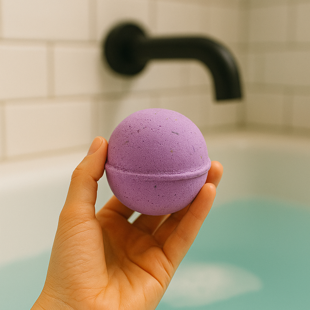 Soakshow CBD Bath Bomb in Sweet Lavender