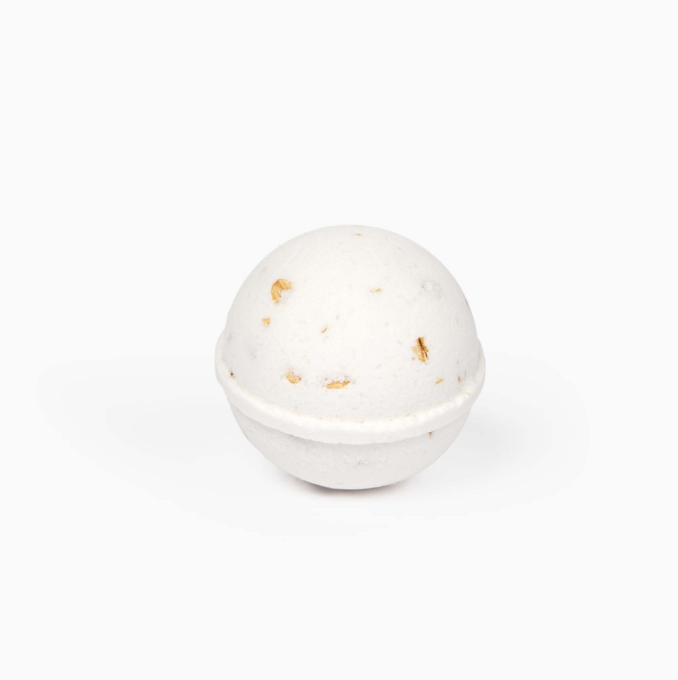 Tub Therapy Soakshow CBD Bath Bomb in Oatmeal & Shea