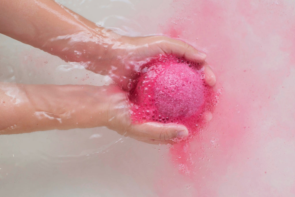 CBD Bath Bombs: 5 Things You Should Look For - Tub Therapy