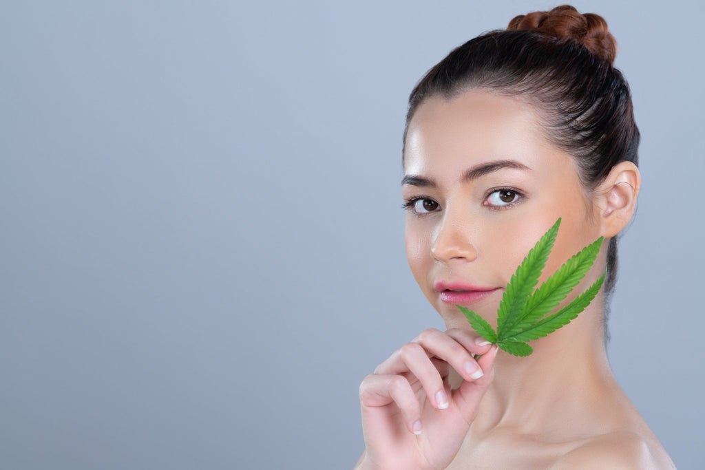 CBD Effects on Skin: Unlocking the Secret to a Vibrant Complexion - Tub Therapy