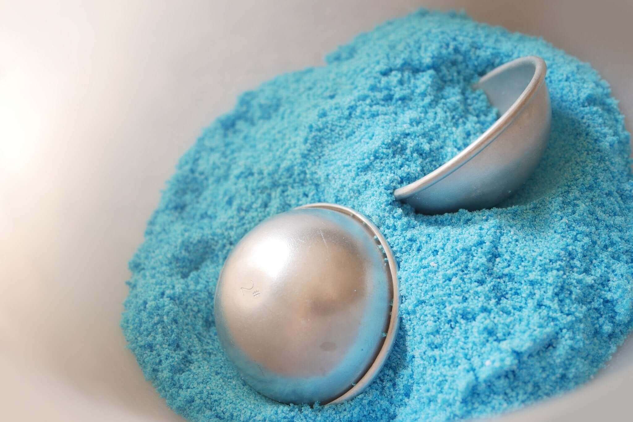 How To Make Bath Bombs: The Easiest, Simplest Recipe - Tub Therapy